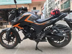 CB Hornet 160R